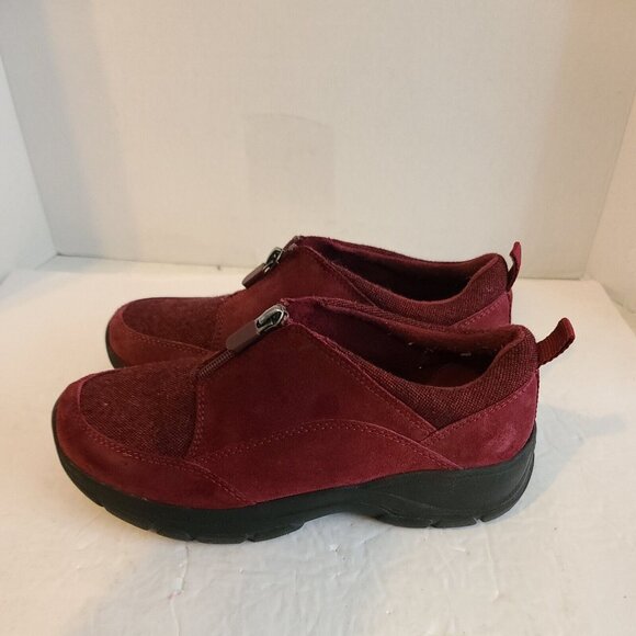 Land's End Shoes Women's Size 8 Red Comfort Moc Suede Leather Slip On Zip Front - Picture 2 of 6